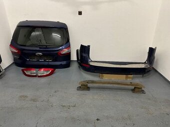 Ford Mondeo mk4 zadna cast