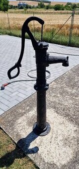 Rucna pumpa na vodu