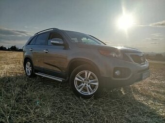 Predám Kia Sorento XM 2.2 CRDI 4x4 7 miestne
