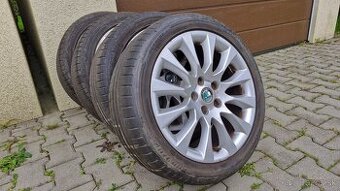 Predám sadu 4ks pneu Dunlop 225/45/R17 na alu diskoch