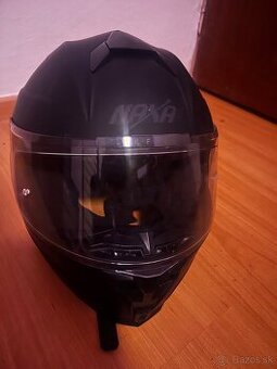 Helma na motorku