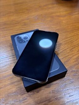 iPhone 13 PRO (128GB) - TOP stav bez škrabancov