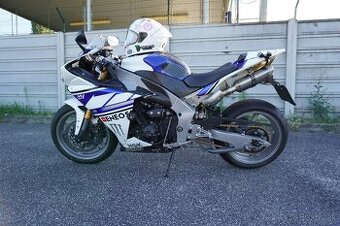 Yamaha YZF R1 2011 + druhá na diely