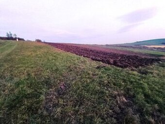 Na predaj pozemok na výstavbu Rodinného domu v obci Chmeľove - 1