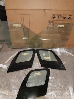 Suzuki Ignis,Swift S 1600 Racing -skla do dveří .