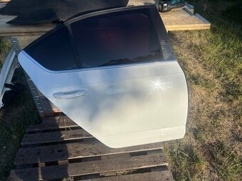 Pravé zadné dvere Octavia 3 sedan