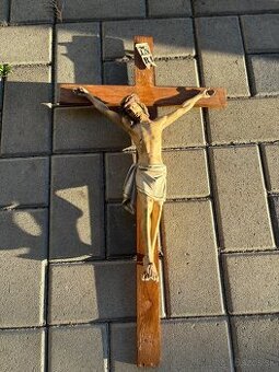 Predám drevený kríž s dreveným Ježišom