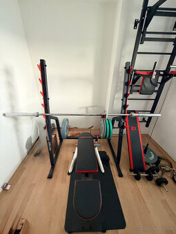 Kompletná domáca posilovňa - super stav