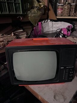 Retro televízor Tesla Merkur