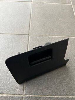 Odkladací kastlik VW Golf VI