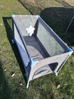 Cestovna rozkladacia postielka