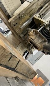 CNC frézovanie dreveného masívu a veľkoplošných dosiek HPL - 1