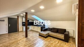 BEDES | Podkrovný 2 izb. byt v novostavbe, výborná lokalita