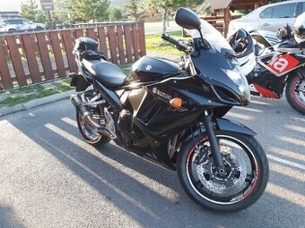 Predám suzuki GSXF 650