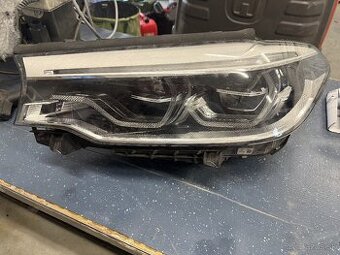 LED SVETLOMET Z BMW G31 Adaptive LED