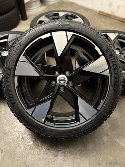 Nepoužitá zimná sada 5x108 R20 , 245/40/20 Volvo EX30