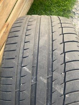Letne pneu 295/35 R21