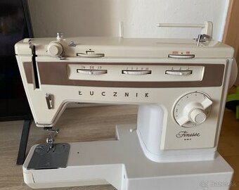 LUCZNIK 884 šijaci stroj