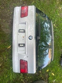 Predám kufrové dvere na Bmw E39 Touring