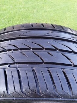 225/40 r18 letné pneu.8 mm