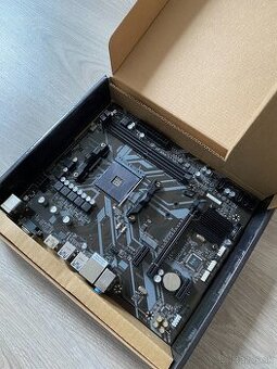 MB - GIGABYTE A250M S2H