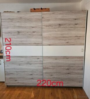 Šatnikova skriňa - 1