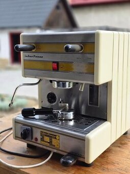 La San Marco Kávovar