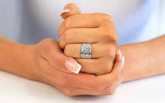 prsteň z bieleho zlata 14K