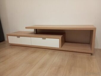 komoda pod TV  - dub sonoma a biela farba vysoký lesk