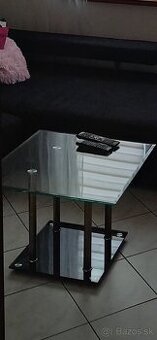 Konferečný stolík