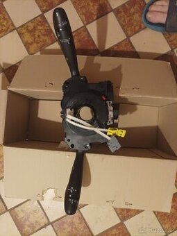 Predám prepínač svetiel a smeroviek - 1