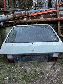 Škoda favorit kufrové dvere