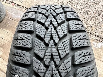 Škoda 6x15x57 5x100, ET38. 185/60R15 Dunlop