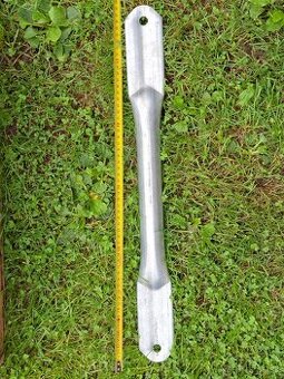 Pozinkované konzoly.