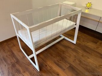 Detská postieľka / kolíska – biela, s matracom