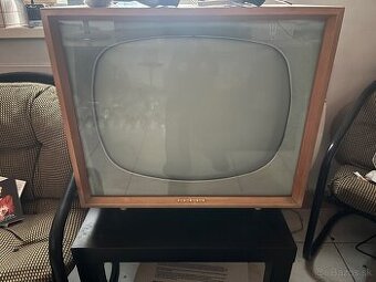 RETRO TELEVÍZOR TESLA – ORIGINÁL ČSSR | ZBERATEĽSKÝ KUS