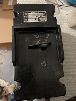 Ističový vypínač J1K50A