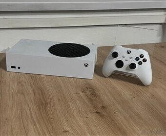 Dobrý deň Ponúkam na predaj Xbox Series S 512GB Stav 10/10