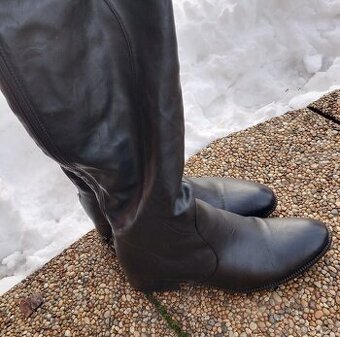 Dámske čižmy velk.41