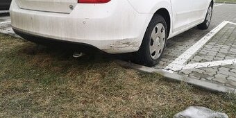 Kúpim zadný nárazník škoda rapid