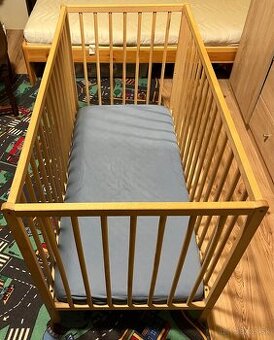 Detská postieľka+ matrac+perina a vankúšik+ doplnky