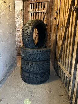 SUPER CENA 225/45 R17 ZIMNE PNEUMATIKY FALKEN