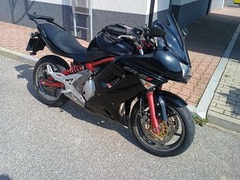 Kawasaki er6f