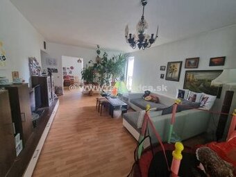 Predáme veľký bezbariérový 3-izbový byt v Dubnici nad Váhom