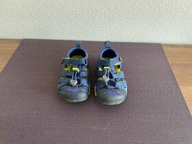 Chlapcenske sportove sandale znacky Keen, velkost 21