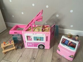 Barbie karavan snov 3v1 + 5 ks barbie bábiky v cene