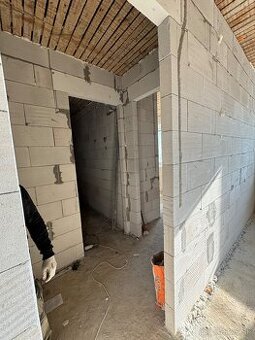 Predaj veľkometrážny 4i byt,centrum Rače