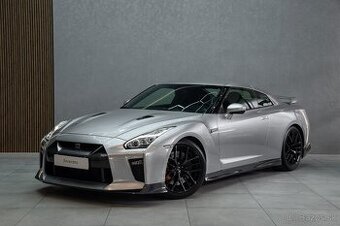 Nissan GT-R 3.8 V6 TwinTurbo, 419kW, automat, 4x4, 2017