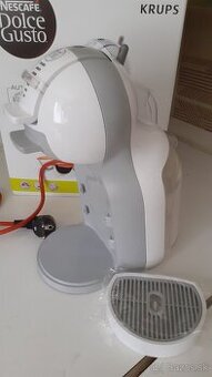 KRUPS Nescafé Dolce Gusto Mini Me + 15 kapsul kavy za 1 Eur