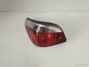 zadné ľavé svetlo BMW E60 - 1